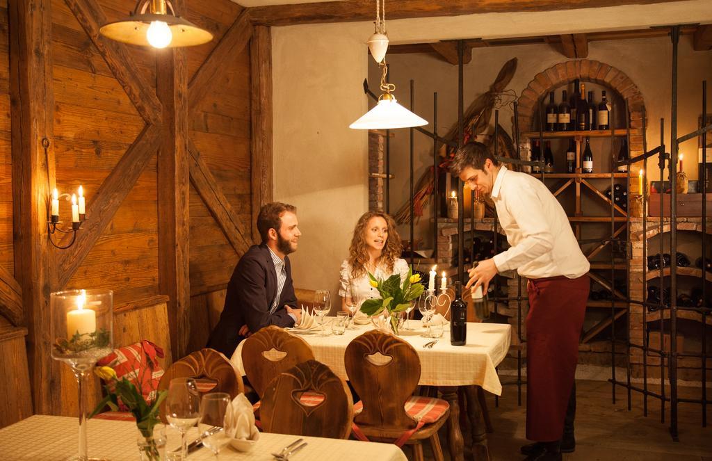 סלורנו Hotel Comfort Erica Dolomiti Val D'Adige מראה חיצוני תמונה