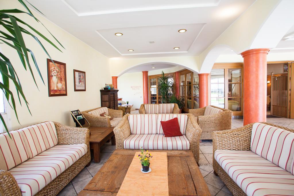 סלורנו Hotel Comfort Erica Dolomiti Val D'Adige מראה חיצוני תמונה